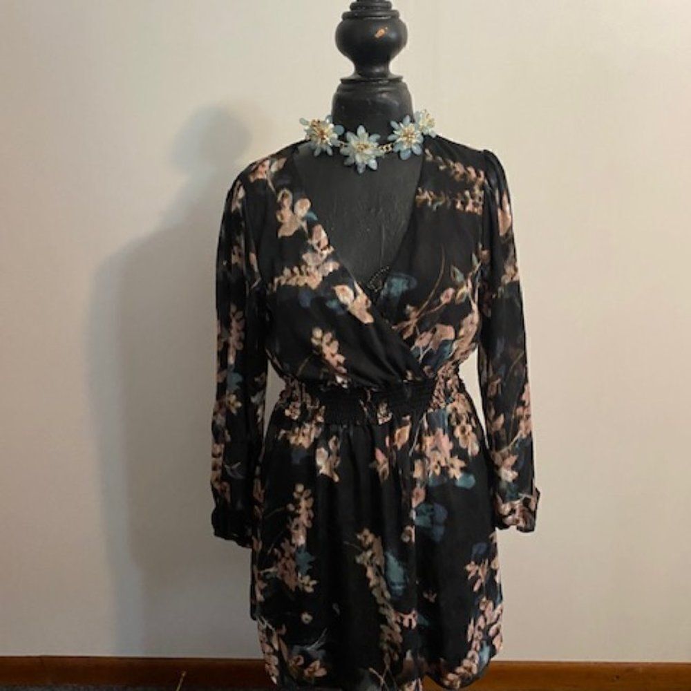 Willow & Clay Floral Print Black, Blush pink, green dress, size Medium